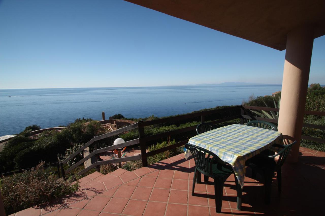 Villino Lu Ciuoni With Nice Sea View Коста Парадизо Екстериор снимка